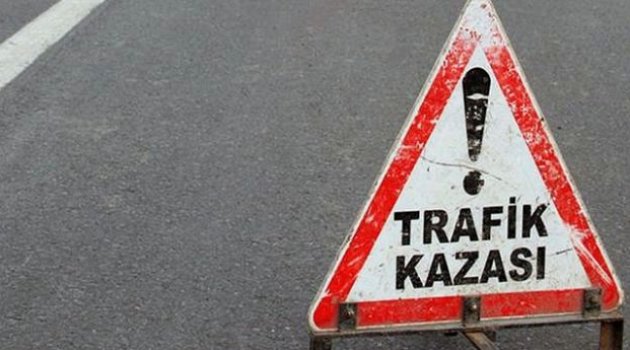 Biga’da Otomobil Çaya Devrildi: 3 Yaralı