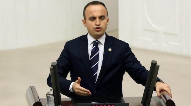 Biz dağda tetik çekip, şehirde saz çalanlarınıza benzemeyiz