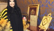 Bülent Ersoy'a altın Kur'an