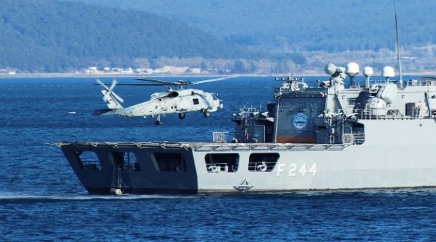 Çanakkale Boğazı'nda Tören Hazırlıkları