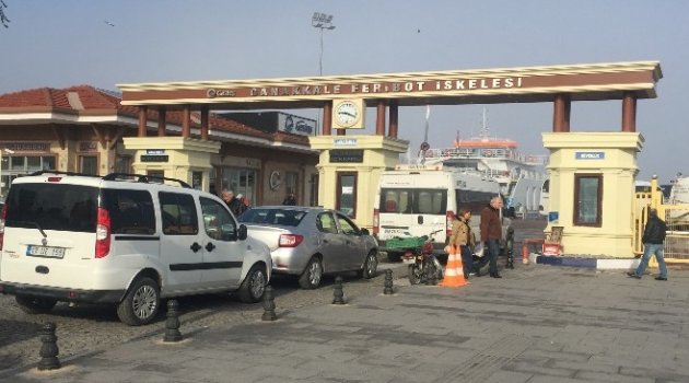 Çanakkale Boğazı'nda Ulaşım Durdu