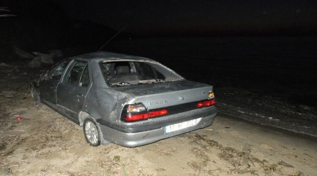 Çanakkale'de Otomobil Uçuruma Yuvarlandı: 2 Yaralı