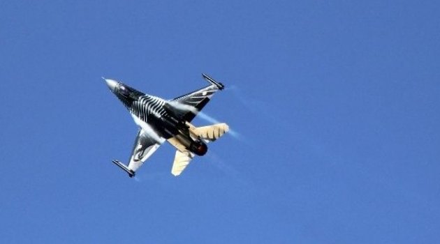 Çanakkale'de Solotürk Provası İlgiyle İzlendi