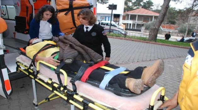 Çanakkale'de Trafik Kazası: 1 Yaralı