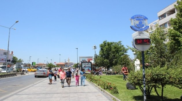 Çanakkale'ye Poyraz Serinliği