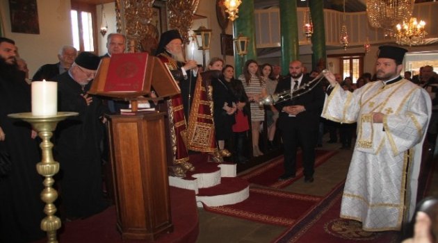 Depremde Yıkılan Kilise Onarılarak İbadete Açıldı
