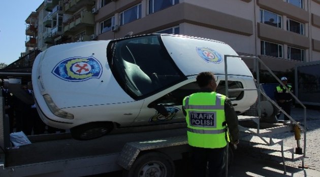 Emniyet Kemerinin Önemini Yaşayarak Öğrendiler