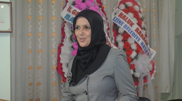 EZİNE  Ak Kadınlar’ın Yeni Başkanı ÖZLEM AKYÜZ OLDU