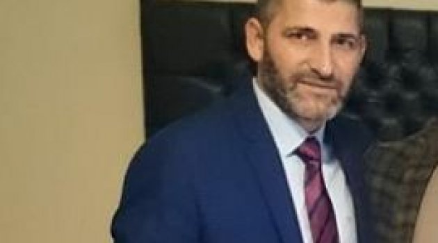 FIRÇAYI ATTI, SOKAĞI AYDINLATTI