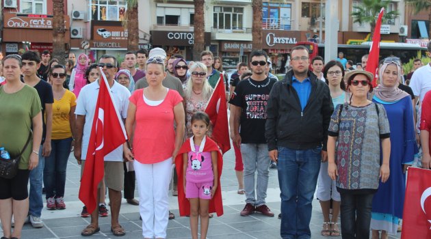 (GÖRÜNTÜLÜ HABER) ÇANAKKALE’DE TERÖRE LANET YÜRÜYÜŞÜ