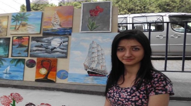 Lapseki'de Resim Ve El Sanatları Sergisi