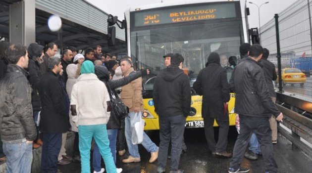 Metrobüste Fetullah Gülen şaşkınlığı