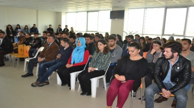 Pirireis MYO'da Hayatını Kaybeden Öğrenciler İçin Mevlit Okutuldu