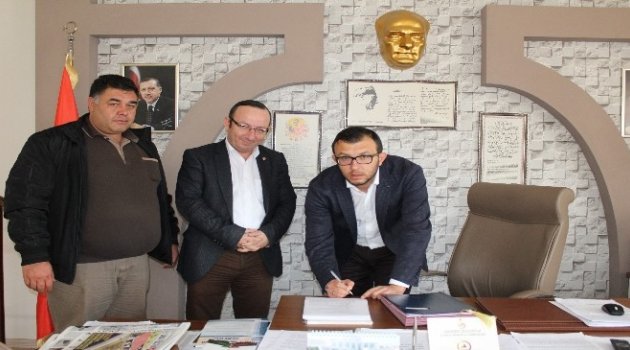 Umurbey Belediyesi'nde Taşeron İşçi Uygulaması Sona Erdi