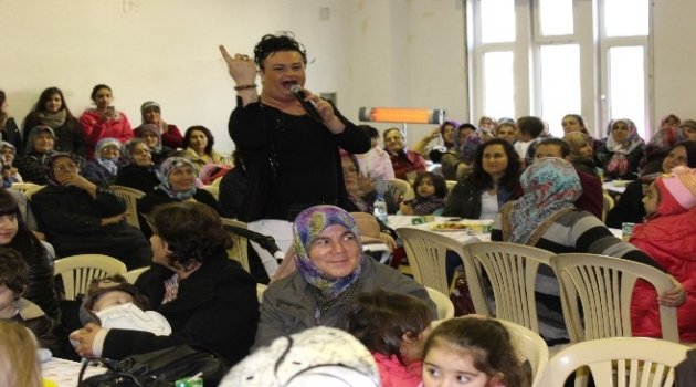 Umurbeyli Kadınlar Doyasıya Eğlendiler