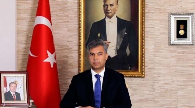 Vali Erkal Sert Çıktı; “Kimse Bana İşimi Öğretmeye Kalkmasın”