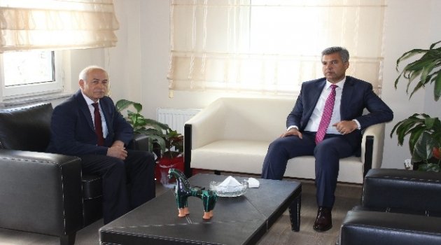 Vali Erkal'dan Defterdar Işık'a Ziyaret