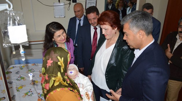 Vali Hamza Erkal, Çocuk Servisini Ziyaret Etti
