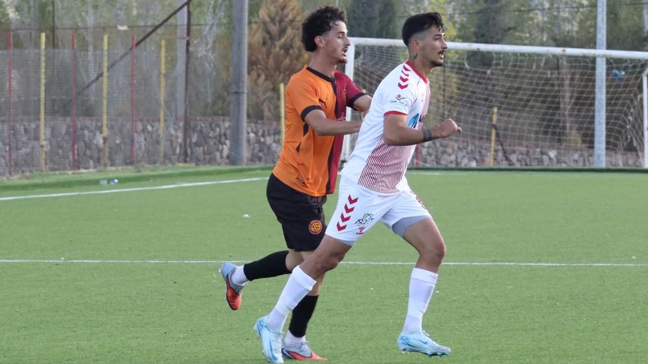 Ayvacık-Çanakkalespor Maçında Skandal İddia: “Kırın Ayaklarını” Talimatı