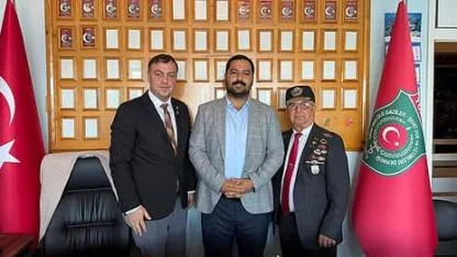BAŞKAN FIRAT'TAN GAZİLER DERNEĞİ'NE ANLAMLI ZİYARET