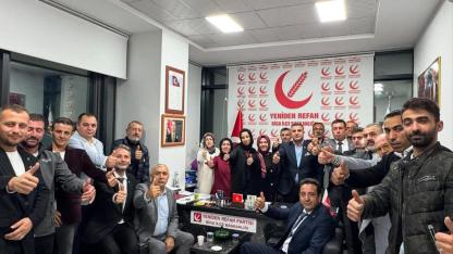 Biga’da Yeniden Refah Coşkusu: İlçe Divan Toplantısı Büyük Katılımla Gerçekleşti