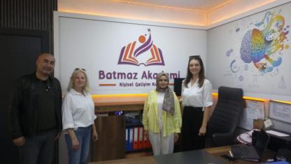 Eğitime Katkı Eli Batmaz Akademiden Geldi