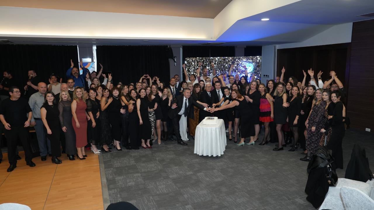 Sınıfa Her Giriş Bir Başlangıç Her Öğrenci Yeni Bir Dünya Çanakkale Kolejinin 30. Yılında Öğretmenler Günü Coşkusu