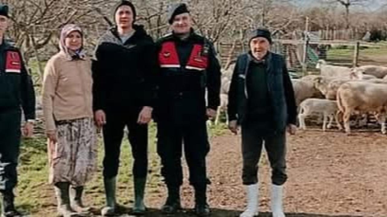 Biga’da Kayıp 24 Küçükbaş Hayvanı Jandarma Drone ile Buldu