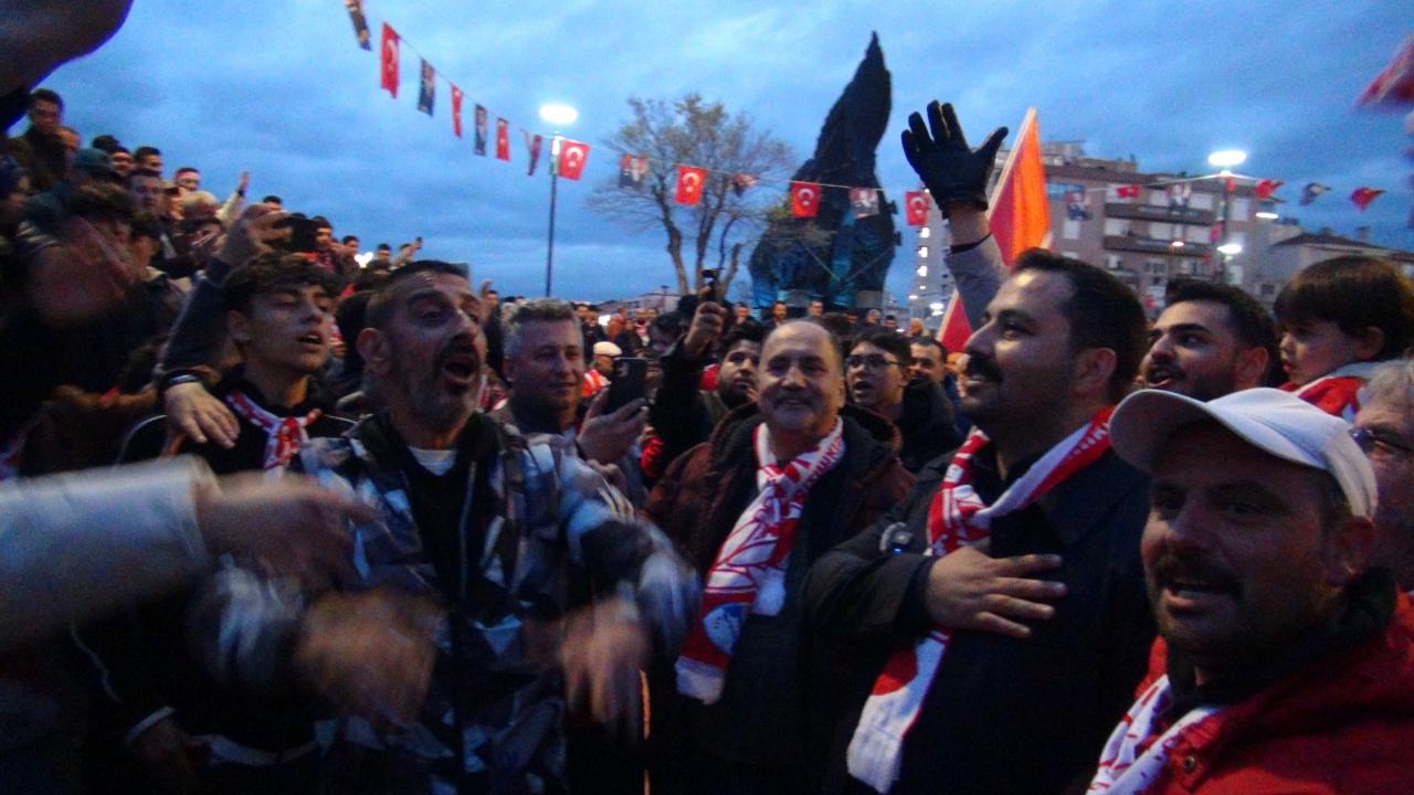 ÇANAKKALESPOR NAMAĞLÜP ŞAMPİYON