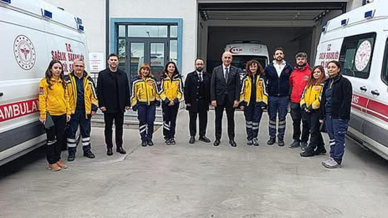 İL SAĞLIK MÜDÜRÜ GÖRGÜLÜ'DEN BAYRAMDA SAĞLIK PERSONELİNE ZİYARET