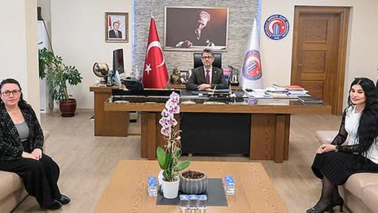 URGENCH DEVLET ÜNİVERSİTESİ'NDEN ÇOMÜ'YE AKADEMİK ZİYARET