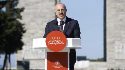 Çanakkale Kara Savaşları'nın 111. Yılı Anma Töreni Şehitler Abidesi'nde Gerçekleşti