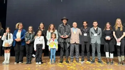 ÇOMÜ’de Dijital Bağımlılığa Sanatsal Dokunuş: “Ekranlar Arasında Kaybolan Sesler” Büyük İlgi Gördü