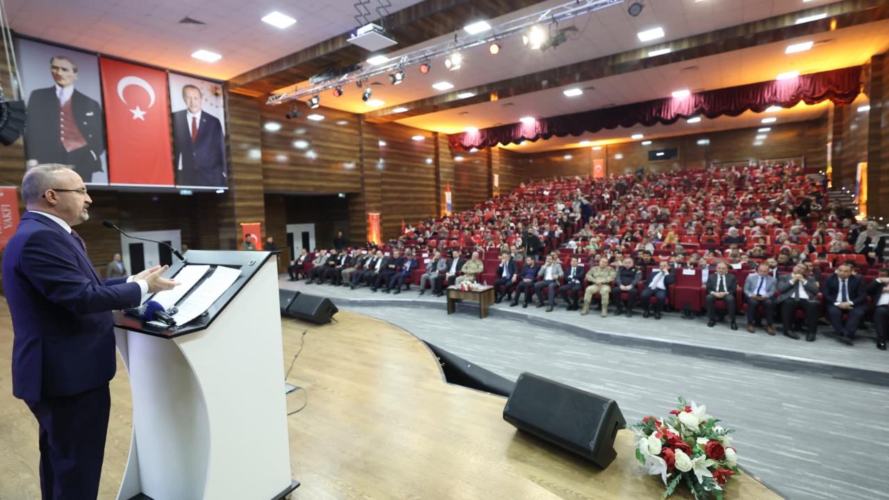 TURAN VAN'DAN SESLENDİ: "TERÖRSÜZ TÜRKİYE'NİN KAPISI AÇILDI"