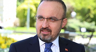 Kürtlerin hiçbir hakkını savunmadan, sadece bir terör örgütünün hakkını savunarak Kürt dostu olamazsınız.