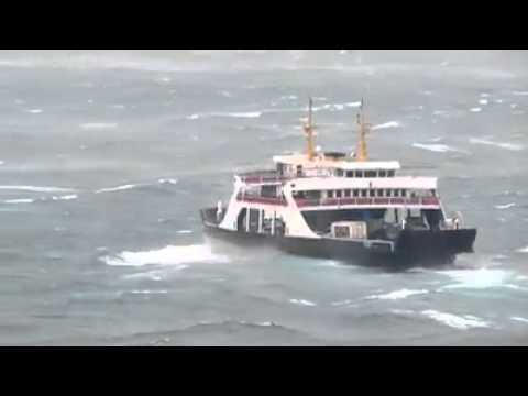 BOZCAADA FERİBOTUNUN FIRTINAYLA İMTİHANI